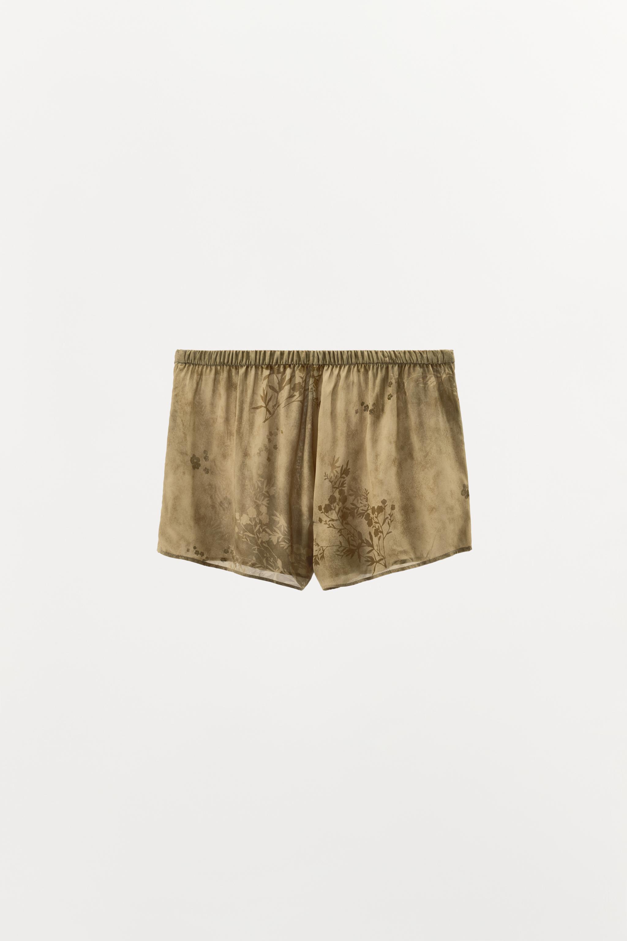 PRINTED SHORTS